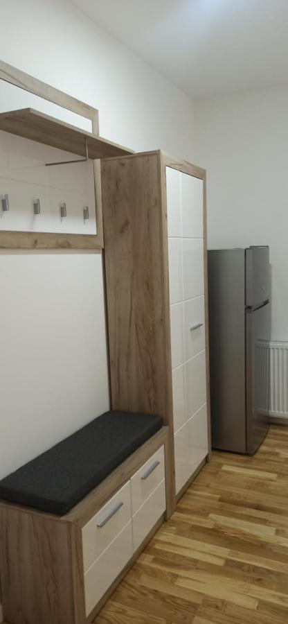 Lux 12 Center, Free Parking Διαμέρισμα Ni